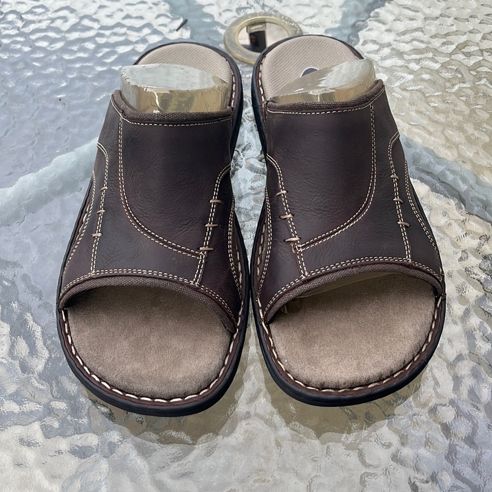 New Brown Clark’s Slip On Sandals Size 10m